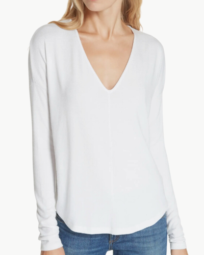 THE LONG SLEEVE KNIT VEE IN WHITE