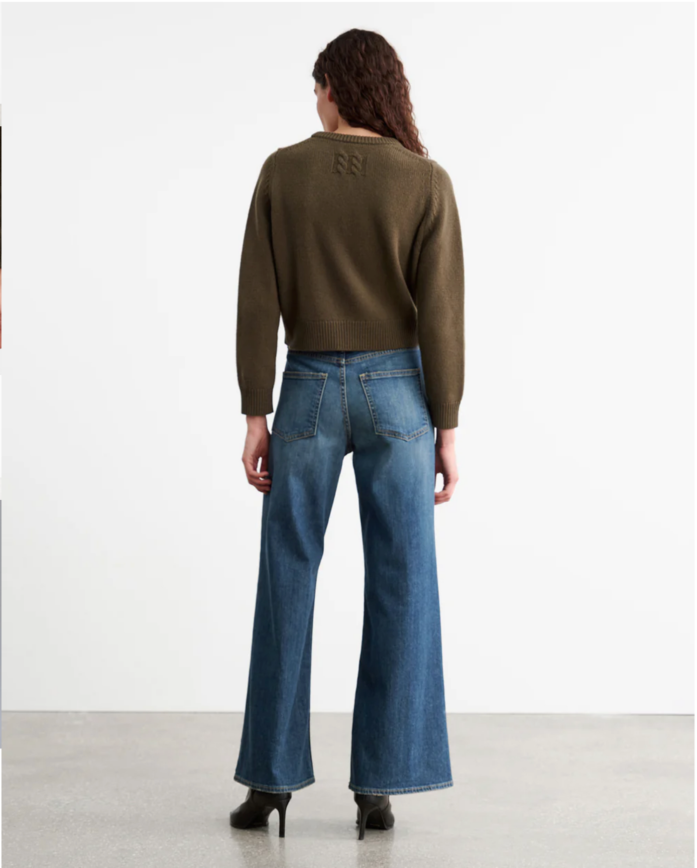 MARLENE JEAN IN CLASSIC WASH