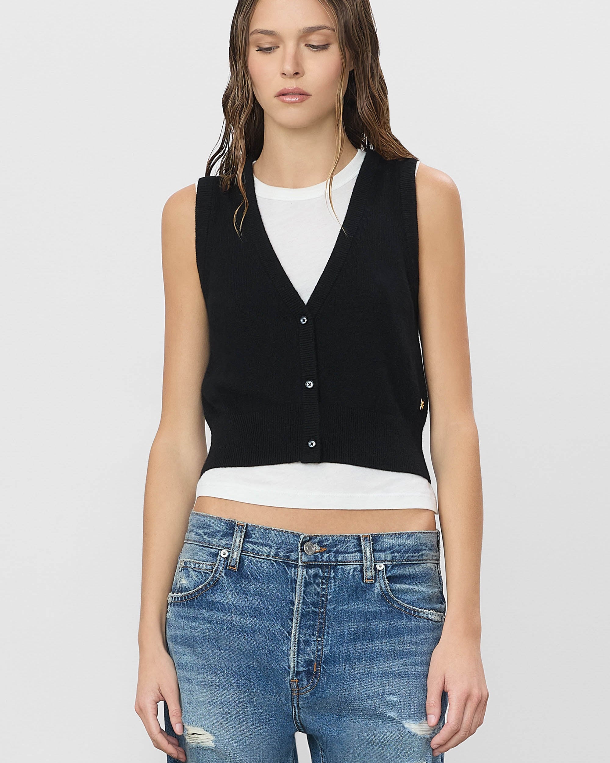 Eterne Leroy Vest at Romi Boutique