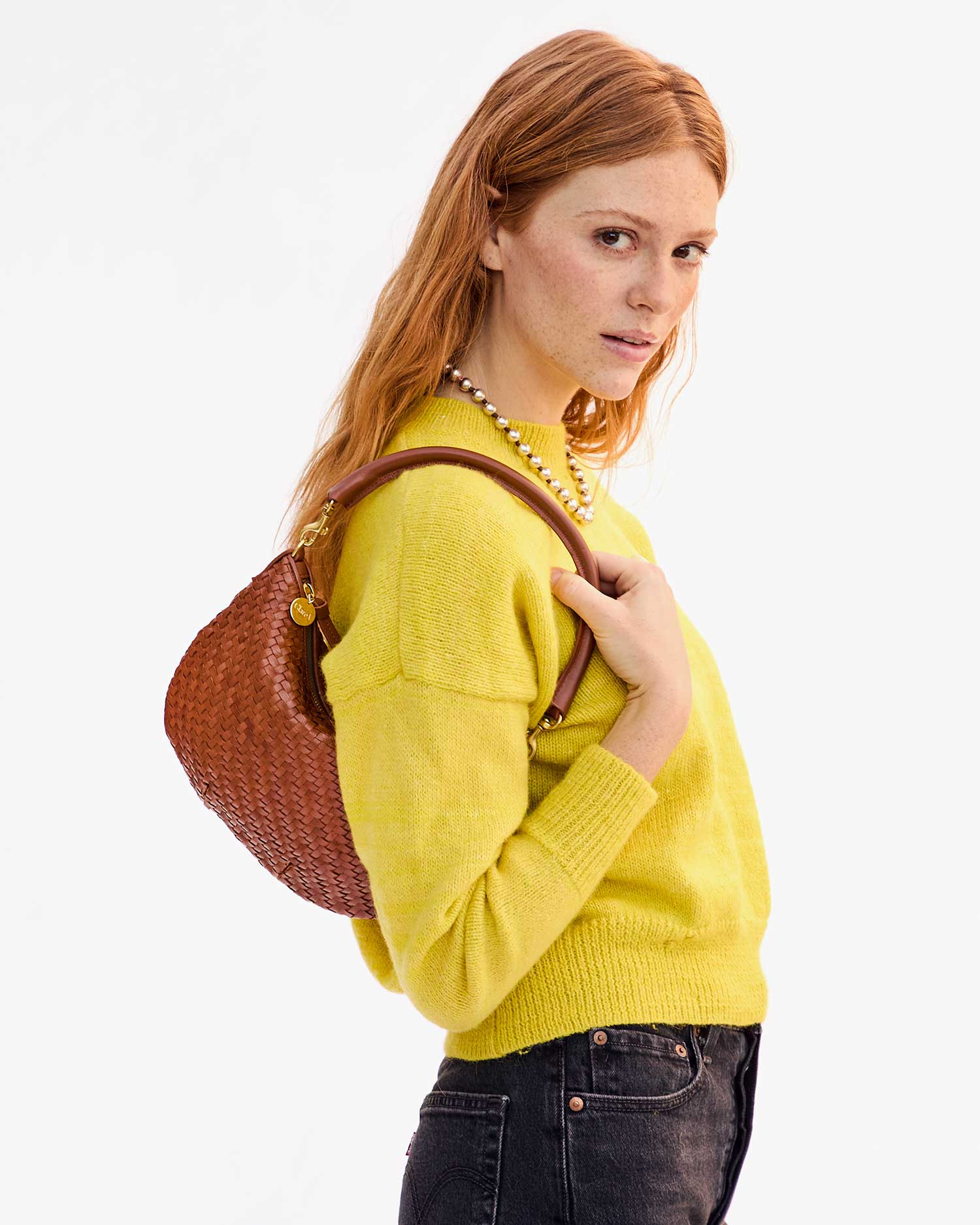 Petit Moyen Messenger Woven Zig Zag