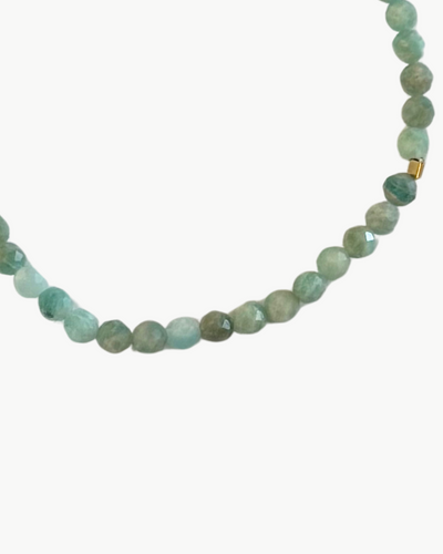 SEMIPRECIOUS BRACELET IN PALE JADE