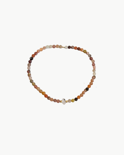 BEADED BRACELET IN PEACH MULTI