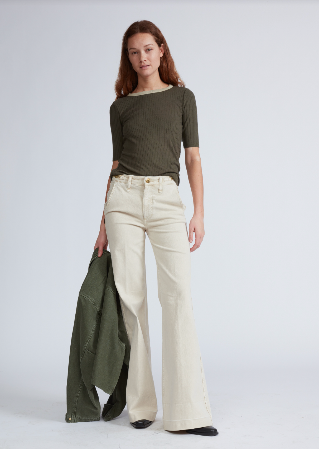 THE KNIT CONTRAST RINGER TEE IN DARK OLIVE