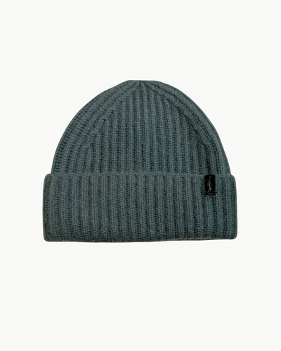 BOILED CASHMERE CHUNKY HALF CARDIGAN KNIT HAT IN MALACHITE