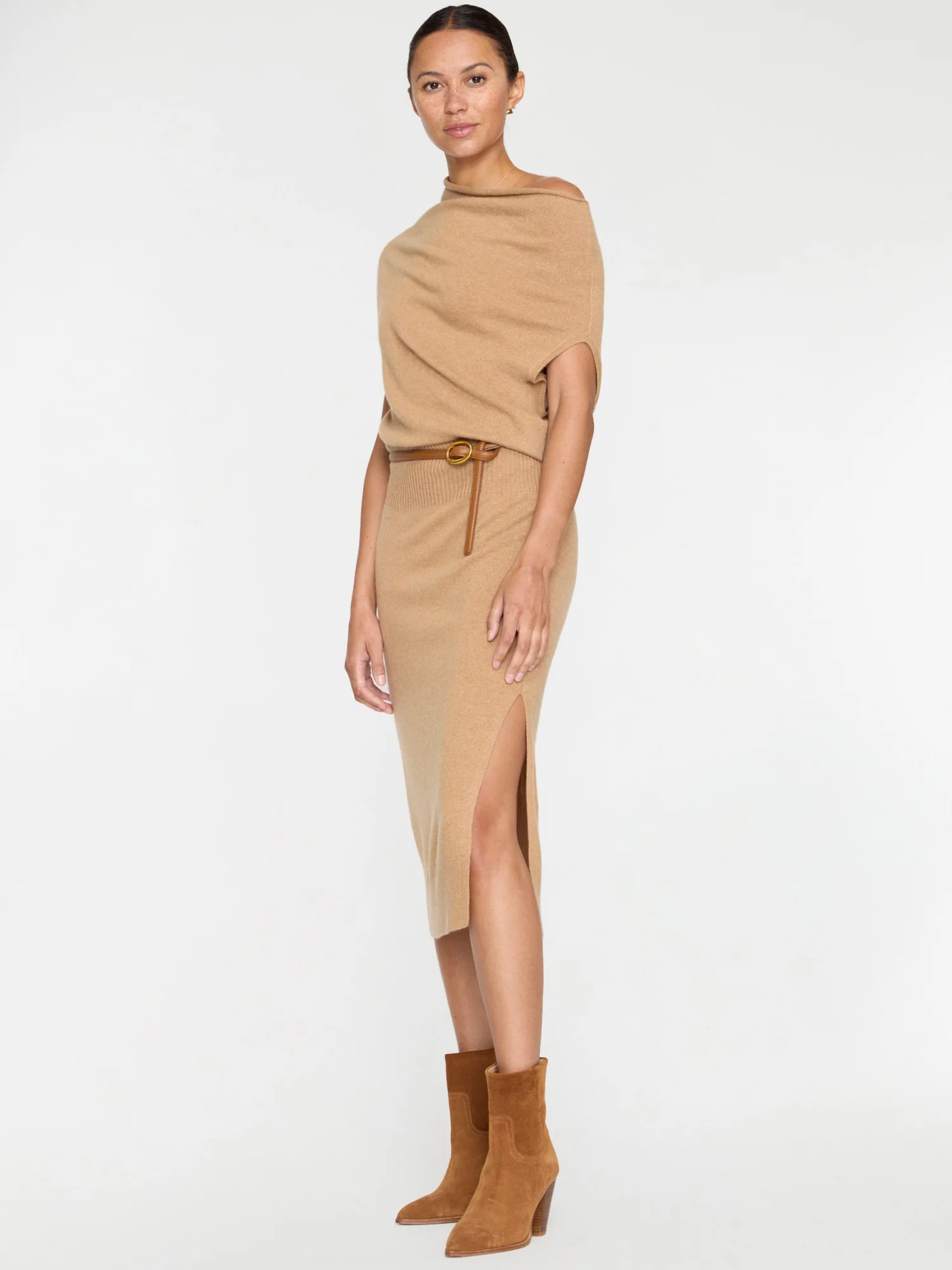 LORI SLEEVELESS DRESS IN CAMEL - Romi Boutique