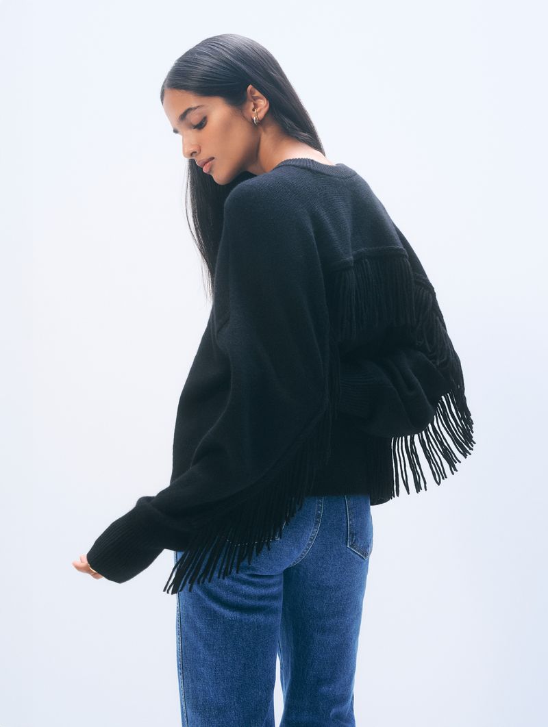 CASHMERE BLEND LUXE FRINGE CREW IN BLACK