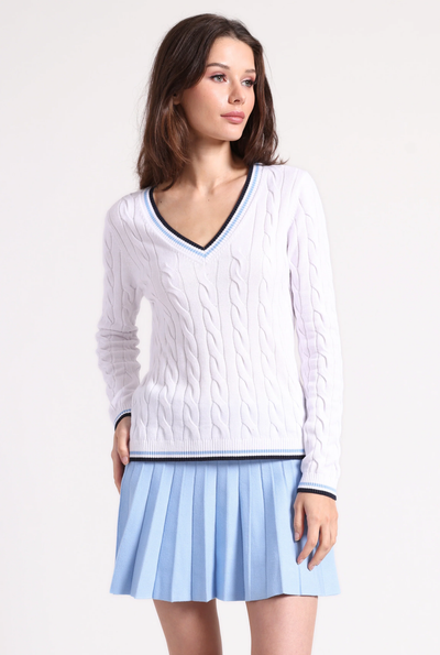 COTTON SPORTY CABLE V NECK IN WHITE/CAMEO BLUE