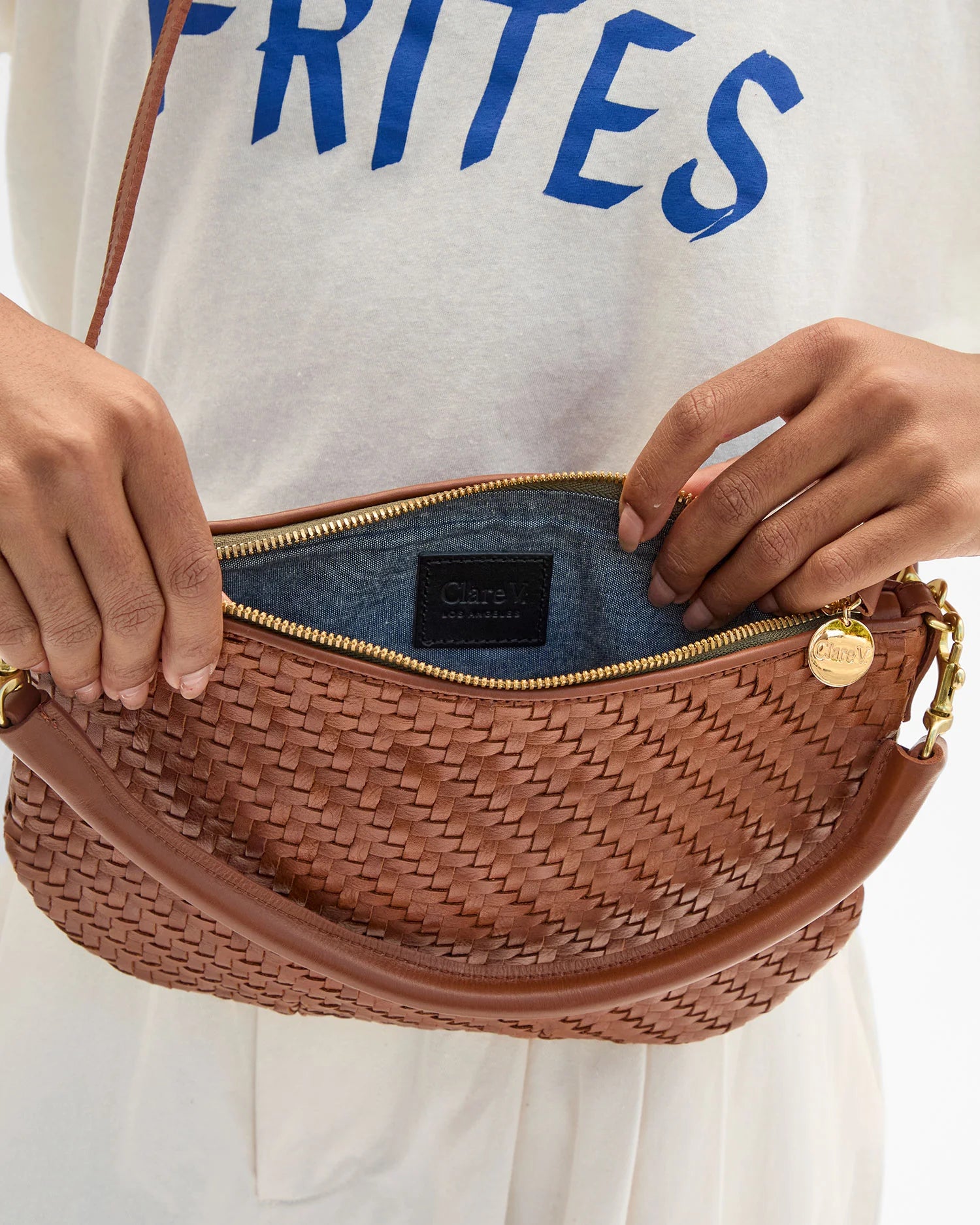 Petit Moyen Messenger Woven Zig Zag