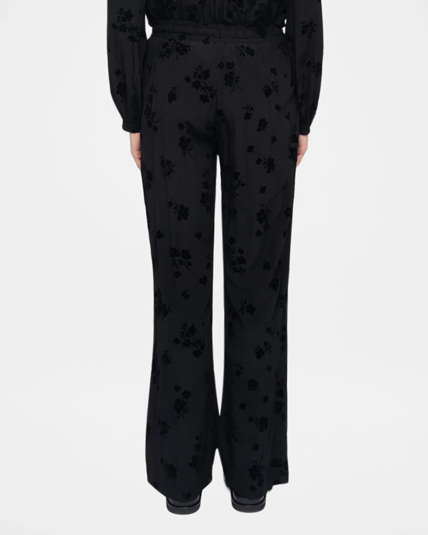 POMA SOFT FLOCK FLOWER PANTS IN BLACK