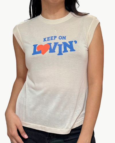 KEEP ON LOVIN SLEEVELESS TEE IN BIRCH