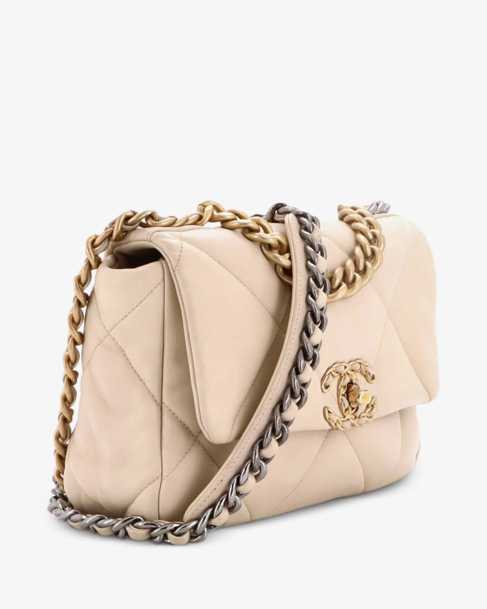 Chanel Chanel 19 Wallet on Chain at Romi Boutique