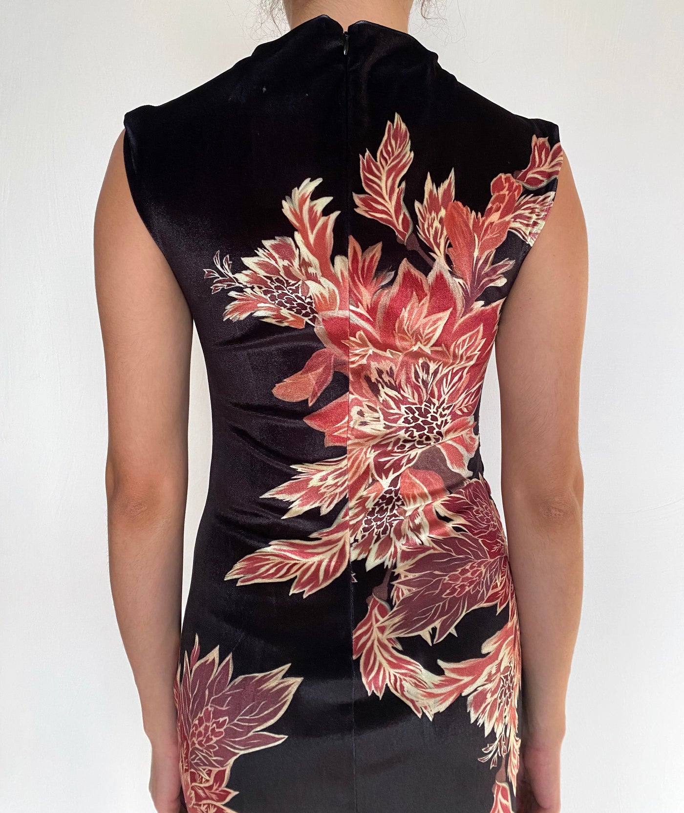 LEELA MIDI DRESS IN BLACK