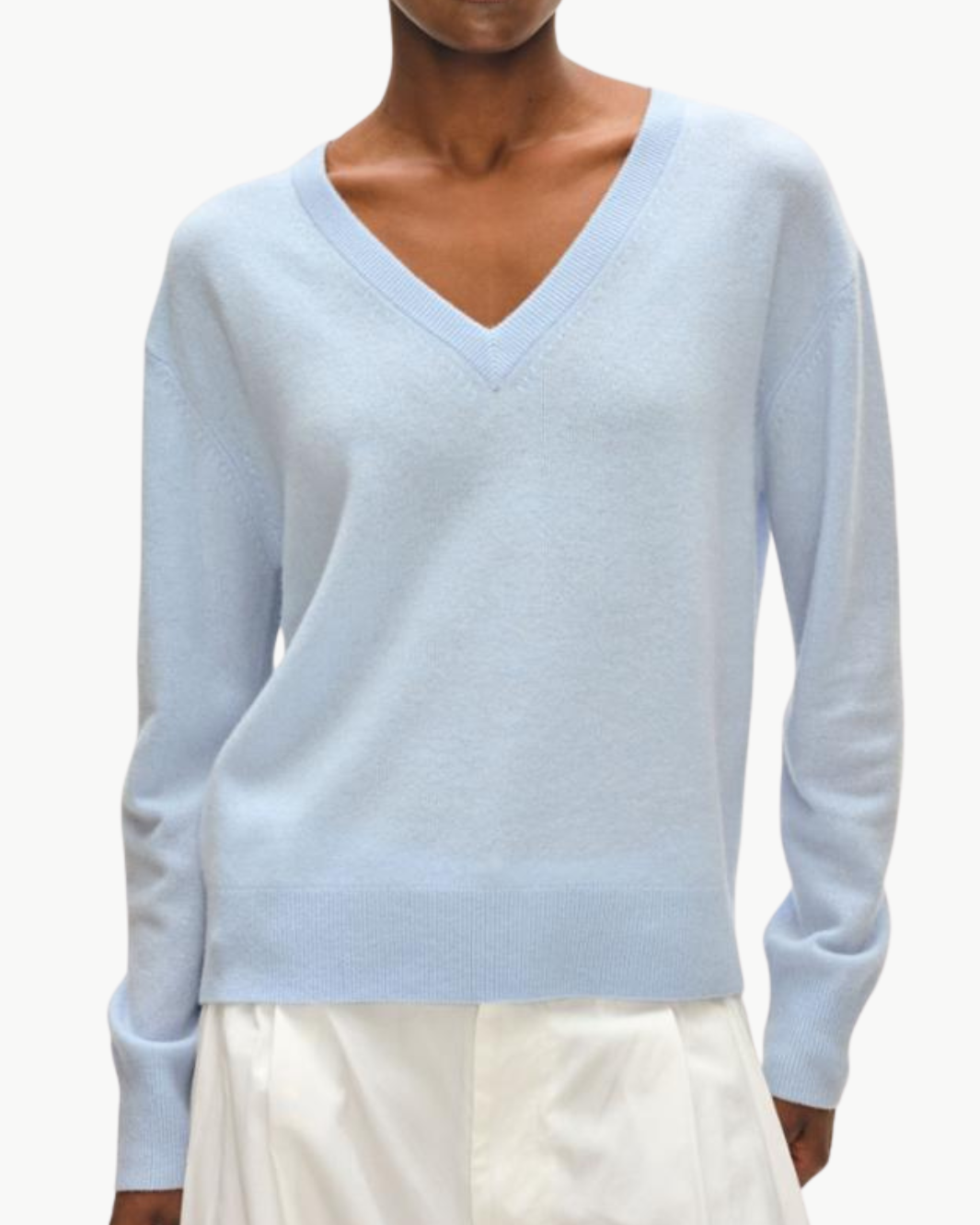 CASHMERE VNECK IN PALE MIST