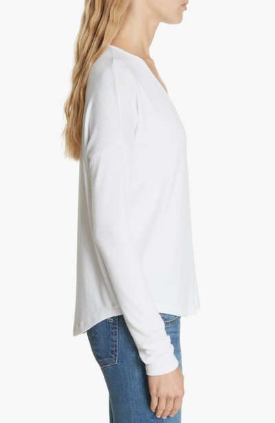 THE LONG SLEEVE KNIT VEE IN WHITE - Romi Boutique