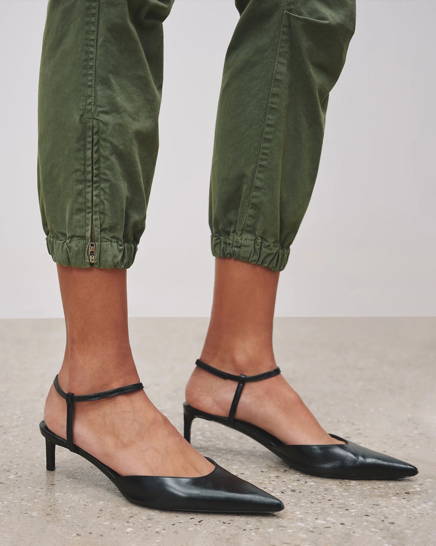 CROPPED MILITARY PANT IN CAMO - Romi Boutique
