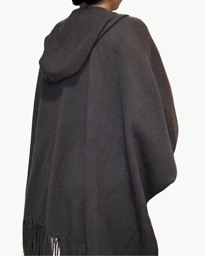 CASHMERE HOODED SERAPE WITH FRINGE IN BRAZIL NUT