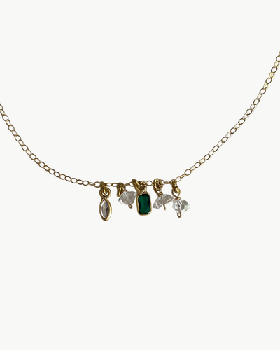 SUNSHOWER NECKLACE IN GREEN ONYX