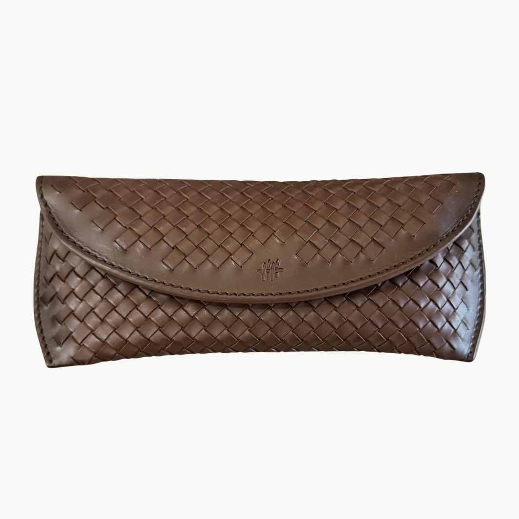 EYEGLASS HOLDER IN DARK BROWN