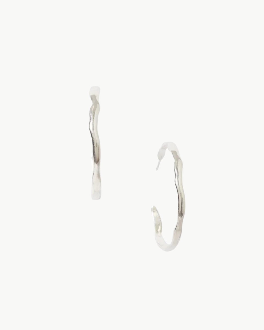 WAVE HOOP EARRINGS IN SILVER - Romi Boutique