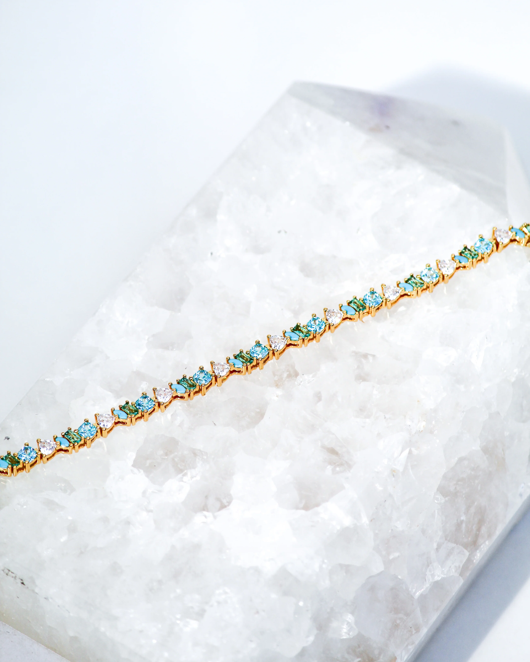 Native Gem VIENNA NECKLACE at Romi Boutique