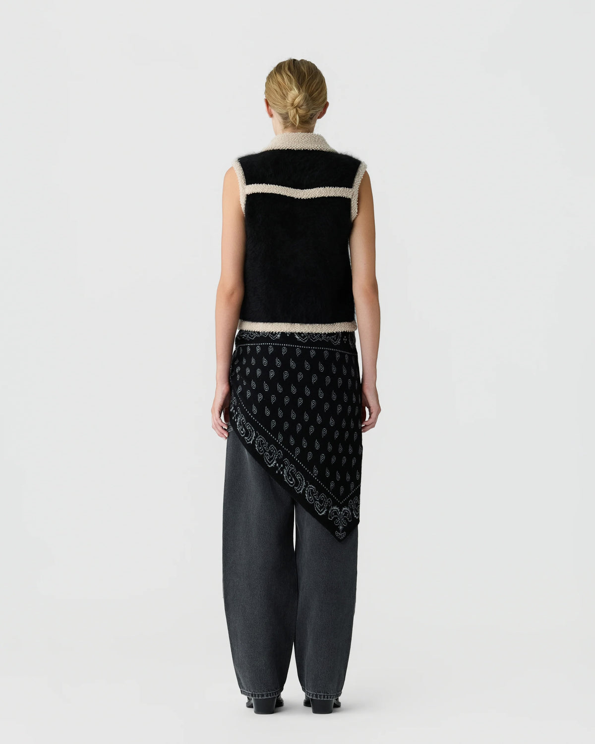 Grizzly Wrangler Vest