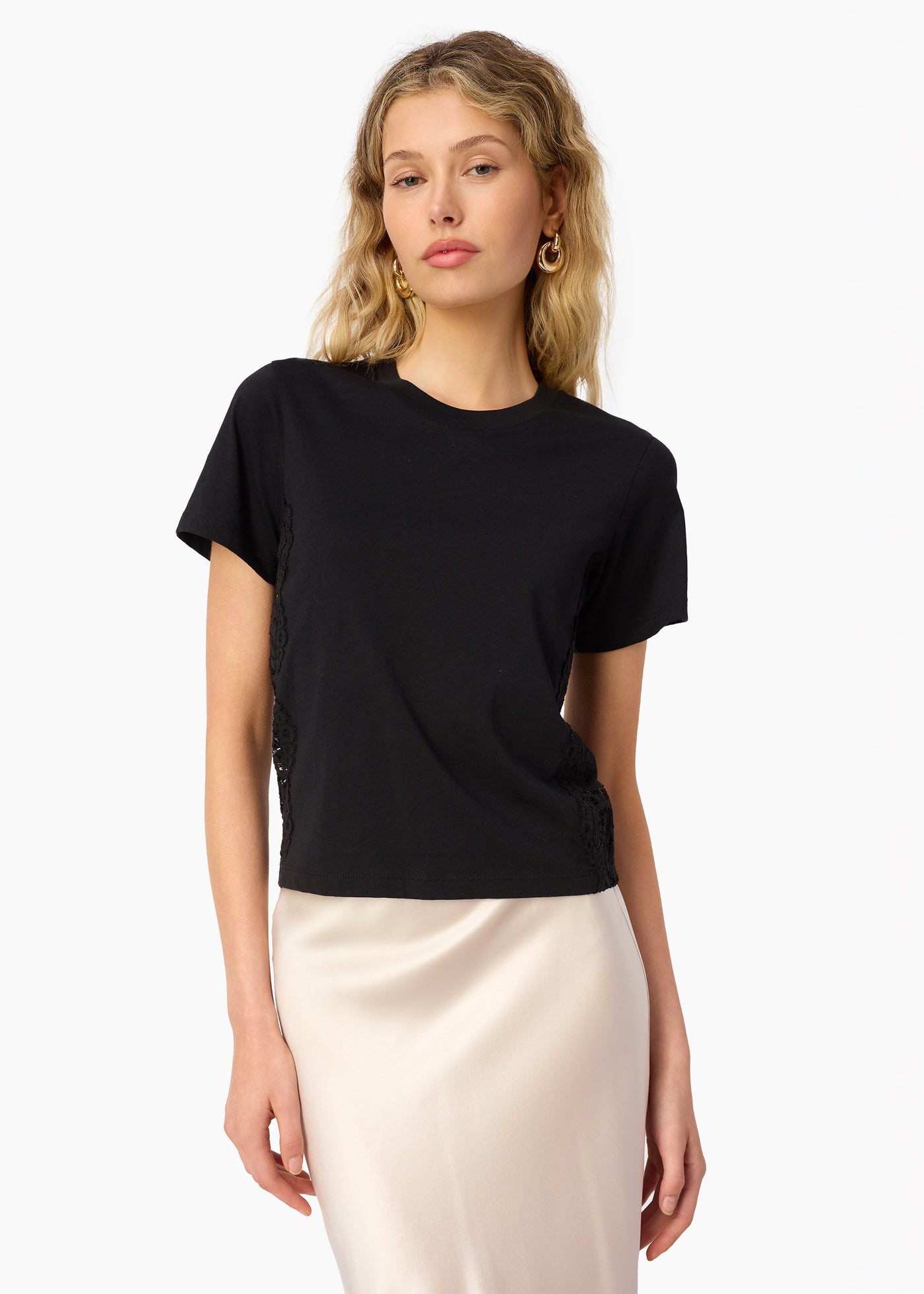 EBRA TOP IN BLACK - Romi Boutique