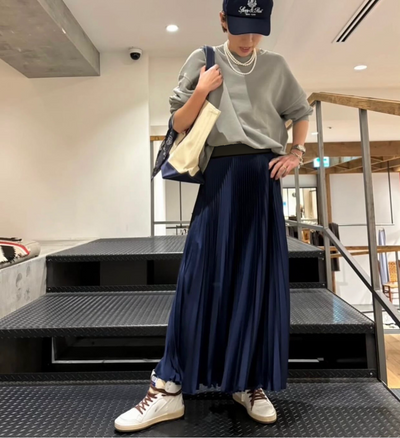CLASSIC SATIN SKIRT IN NAVY - Romi Boutique