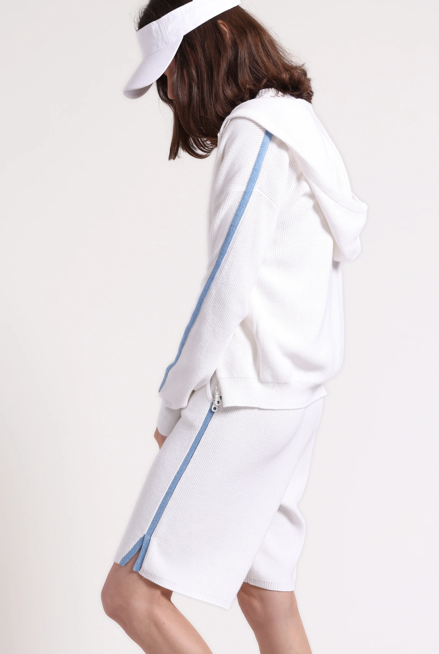 COTTON CASHMERE BABY SHAKER HOODIE IN WHITE/CAMEO BLUE