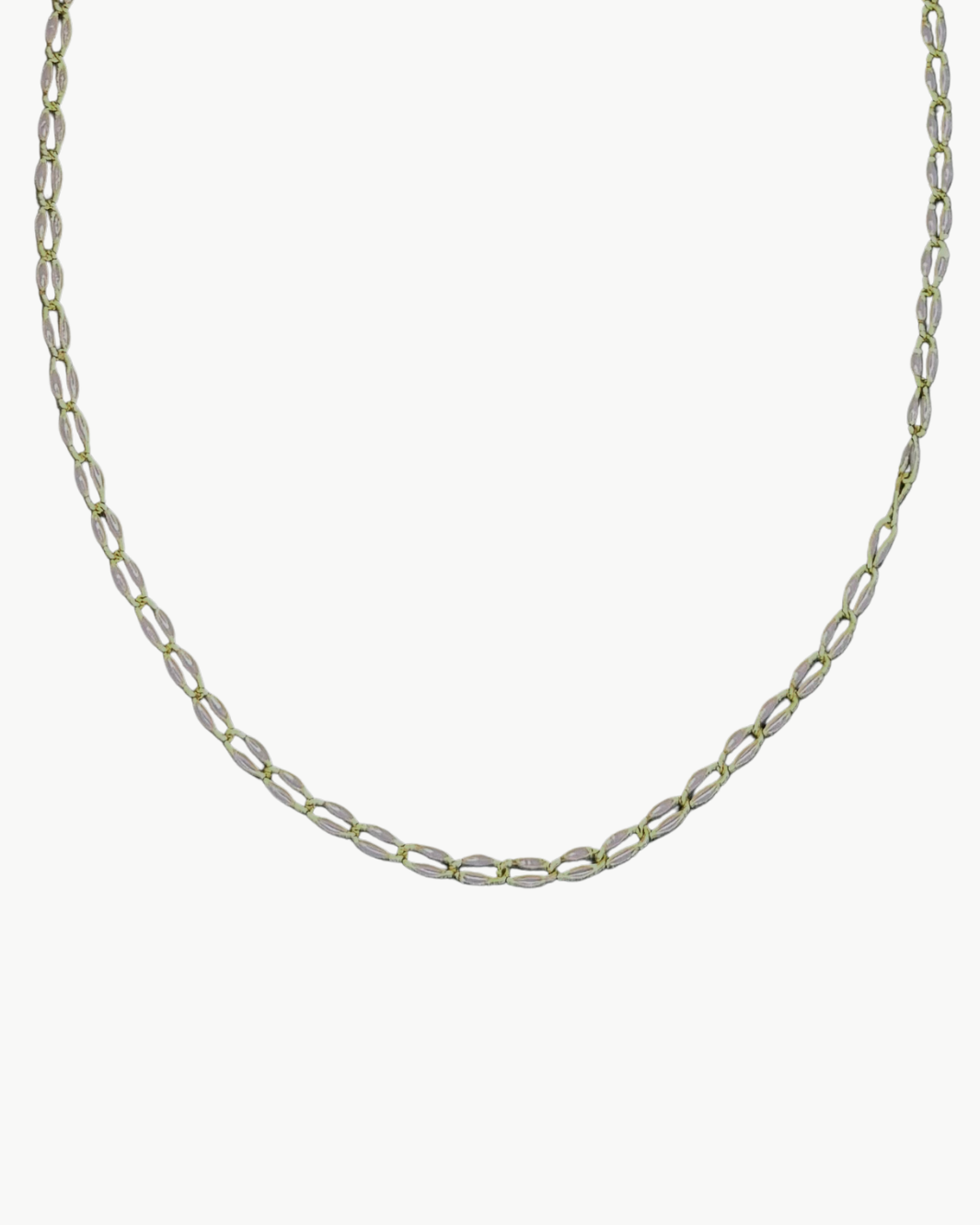 OVAL LINK NECKLACE IN GREY - Romi Boutique