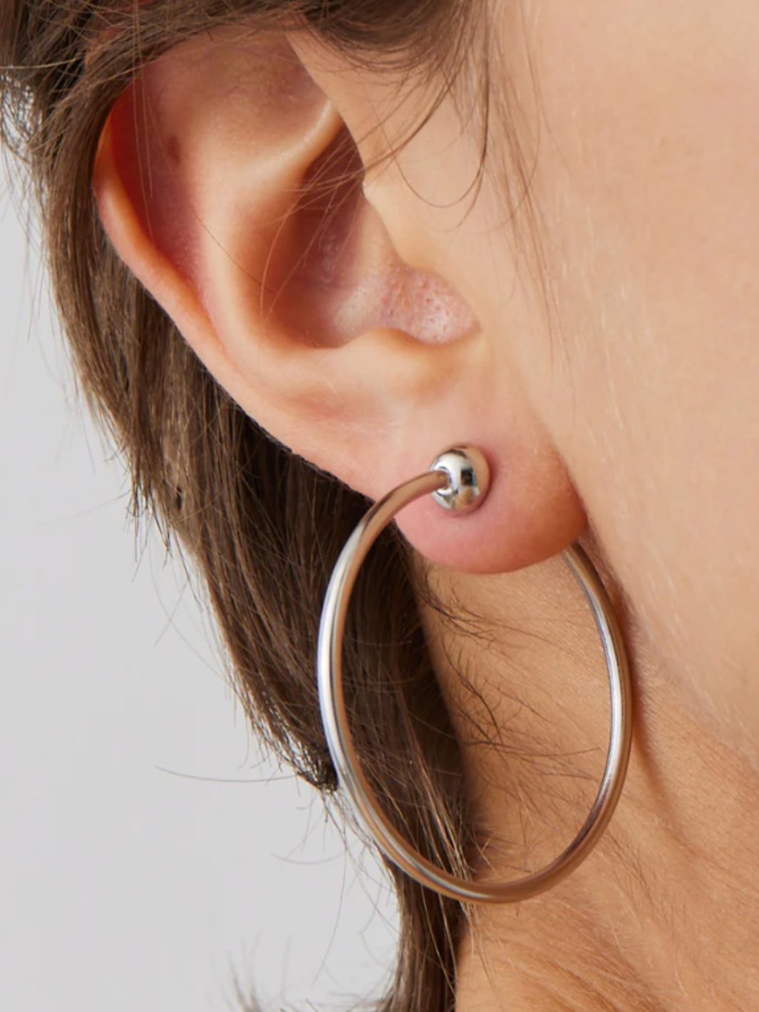 ICON HOOPS SMALL IN RHODIUM - Romi Boutique