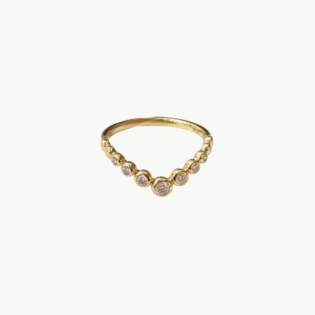 Lumilla Pointed Curvy Diamond Band at Romi Boutique