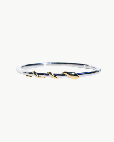 DANCING SNAKE BANGLE IN SILVER