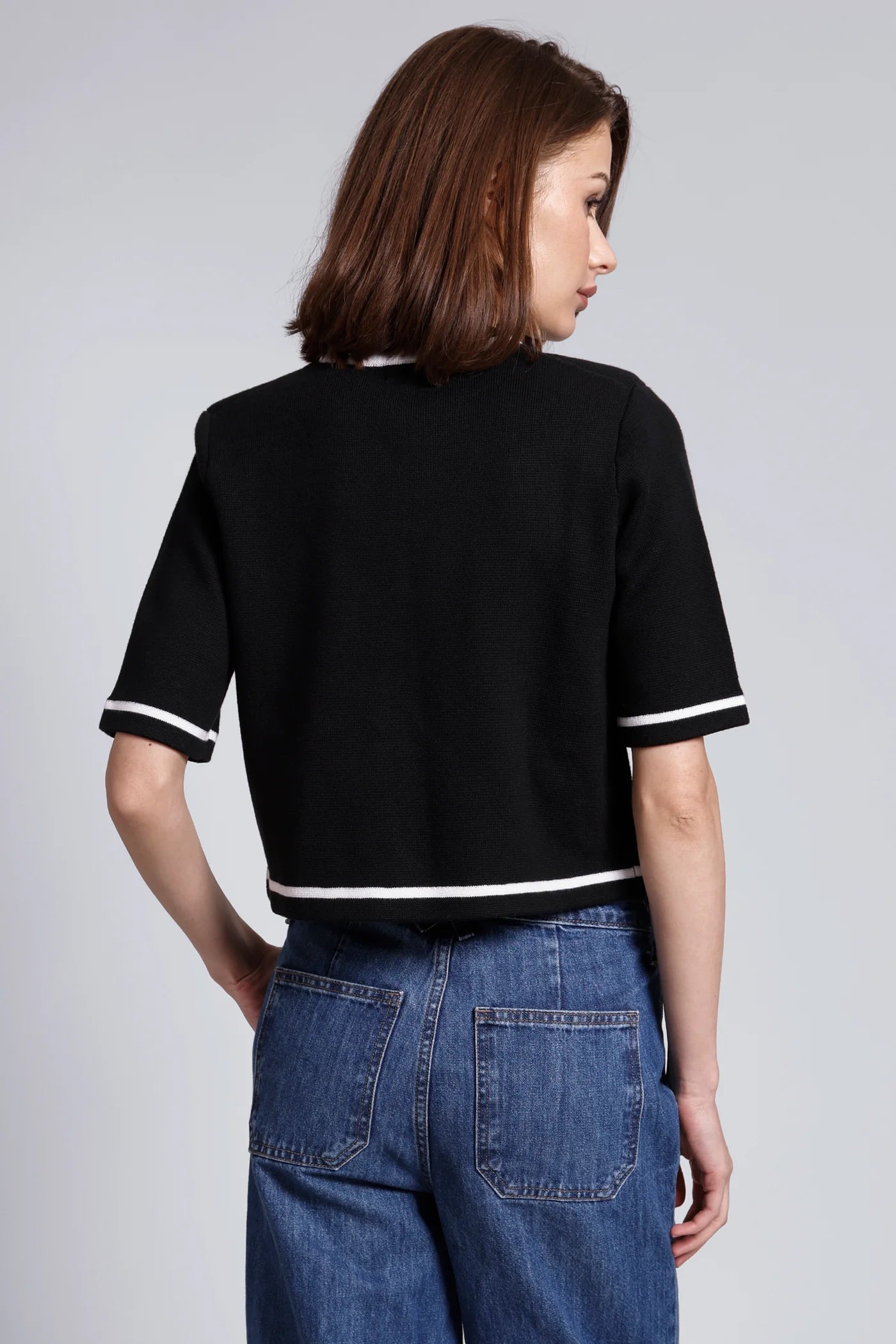 SHORT SLEEVE TIPPED CROPPED JACKET IN BLACK/WHITE - Romi Boutique