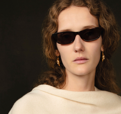 GOLD PEAPODS IN WHITE PEARL