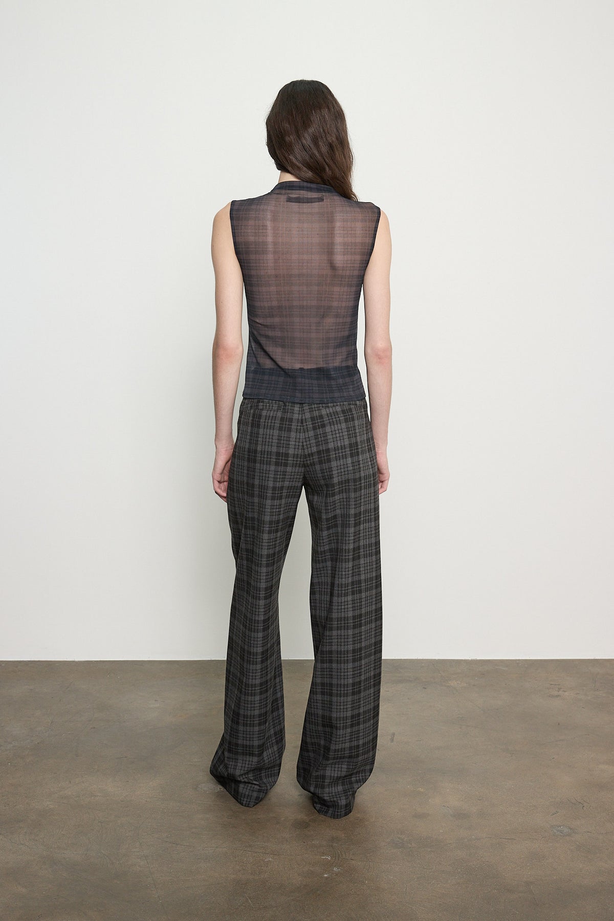 Mesh Sleeveless Twist Top