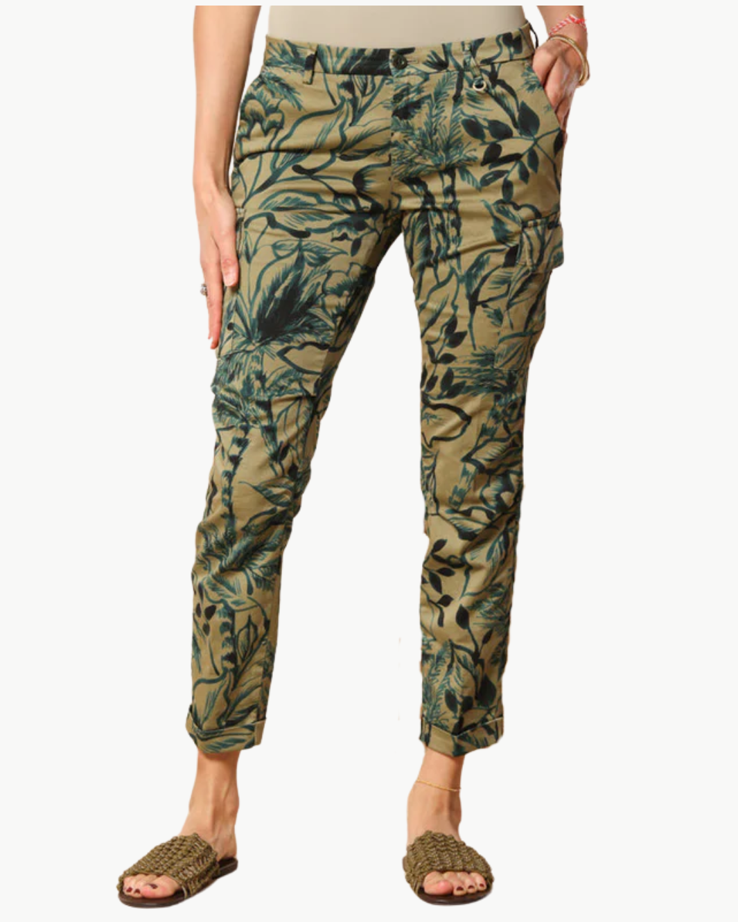 CHILE CITY CARGO PANTS IN FLORAL PRINT GREEN