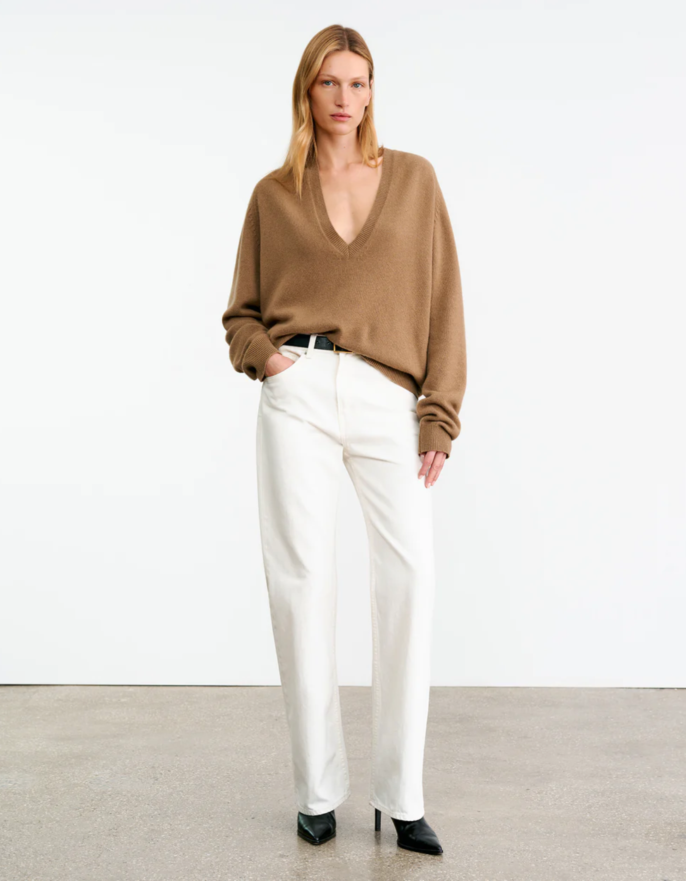 FERON SWEATER IN TAN