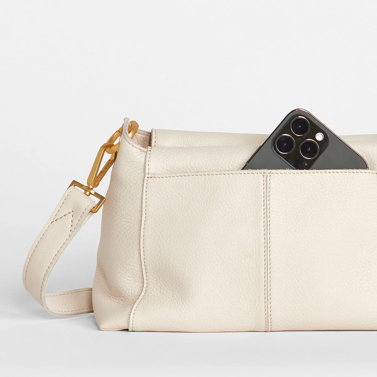 BRYANT MED IN CALLA LILY WHITE/BRUSHED GOLD