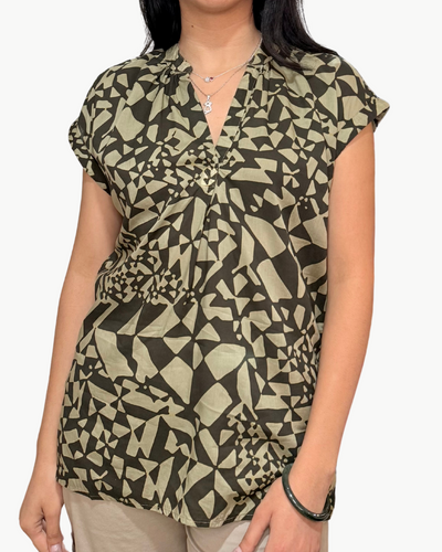 ADELE TENCEL SHORT SLEEVE IN GREEN GEOMETRIC PRINT