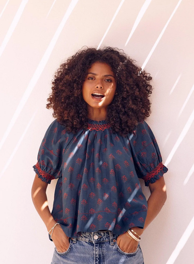 LINDI SMOCKED TOP IN INDIGO