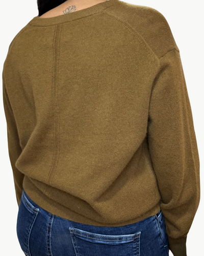 CASHMERE VNECK IN GOLDEN BROWN