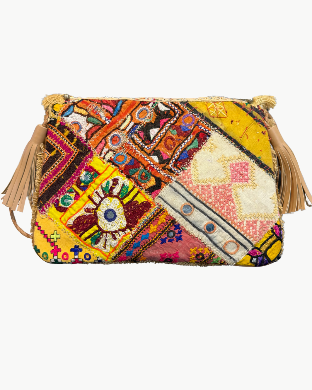 HICHKI CLUTCH IN BEIGE