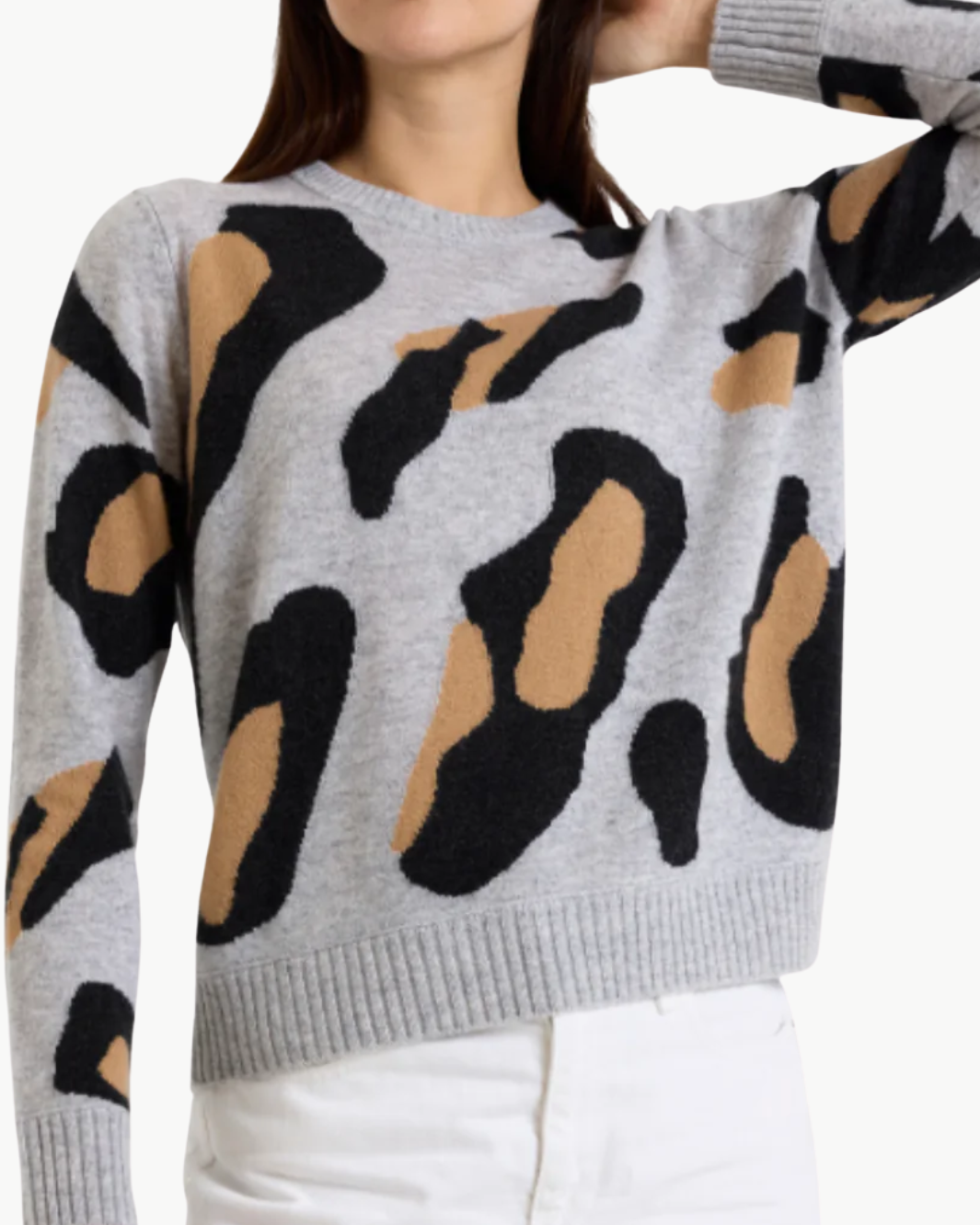 ABSTRACT LEOPARD CREW NECK JUMPER IN SUPER GREY