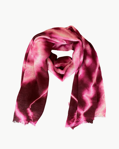 ILLUSION IN MAROON