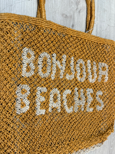 BONJOUR BEACHES IN HONEY