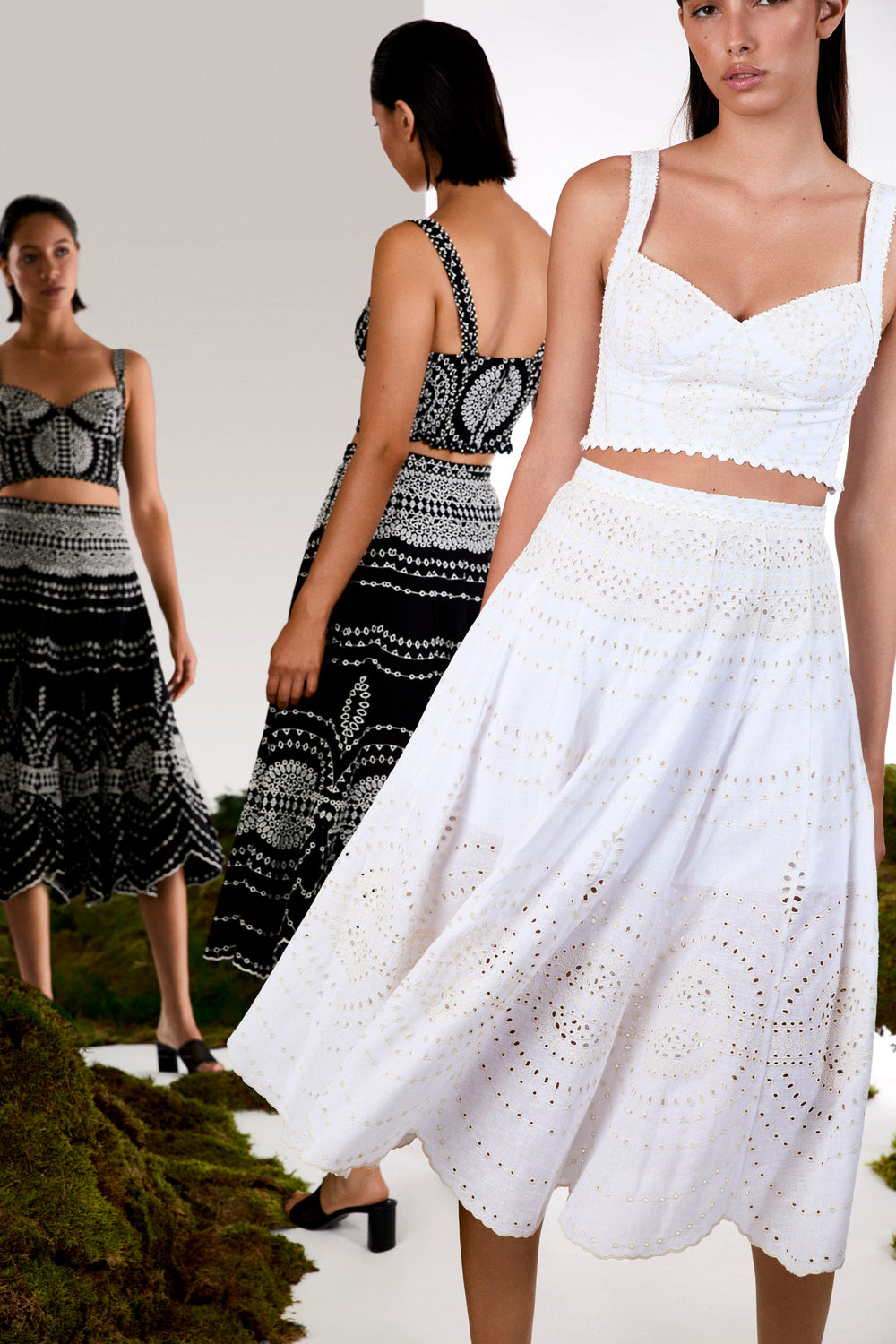 スカート Charo Ruiz SS25 Midi Skirt Livvy (254401 BLACKNELUM) Charo Ruiz Ibiza | Romi Boutique