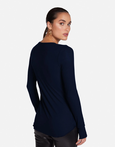 OTIS FITTED V-NECK IN ASTRAL NAVY
