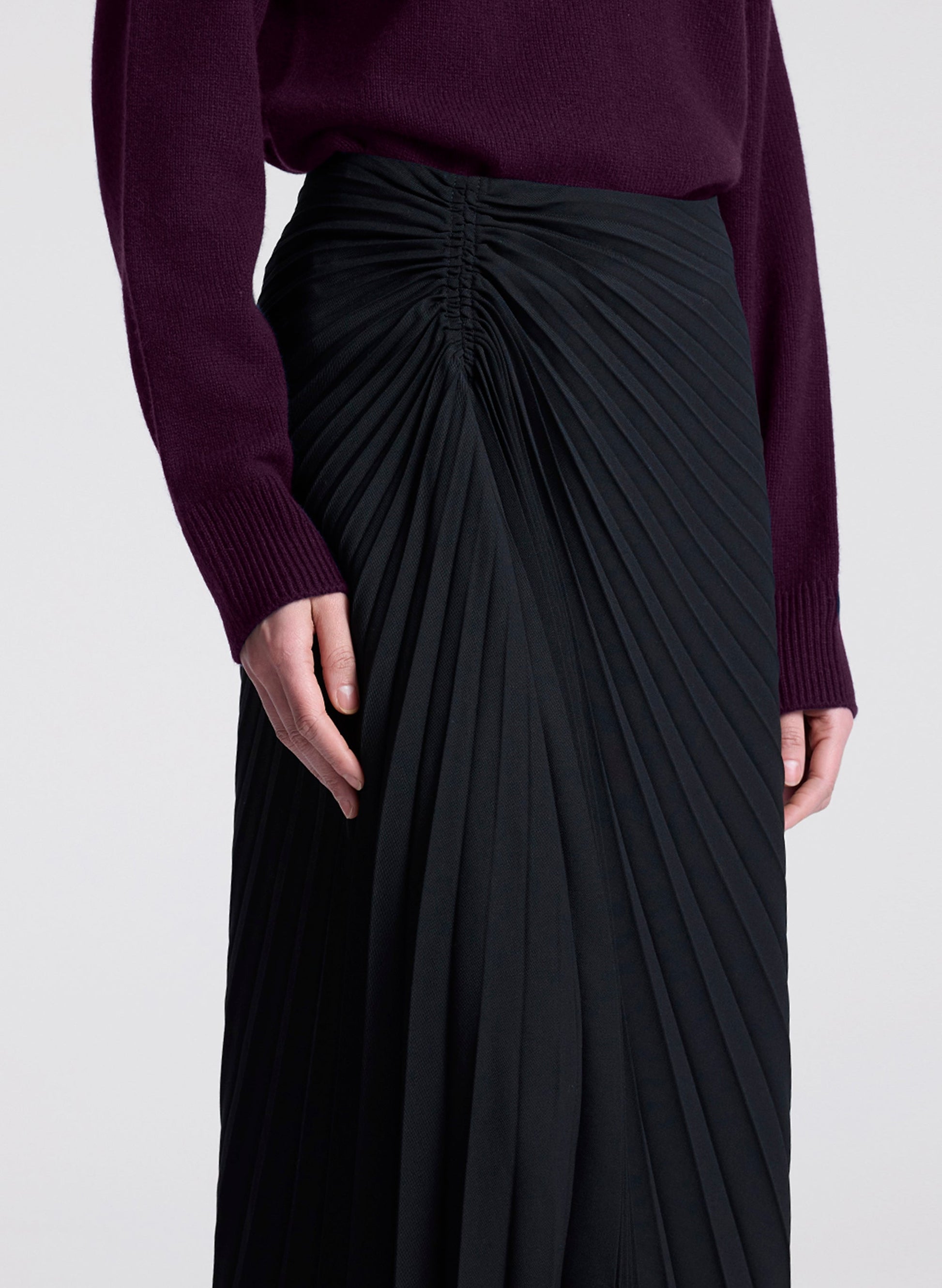 TRACY TAILORED MIDI SKIRT IN BLACK - Romi Boutique