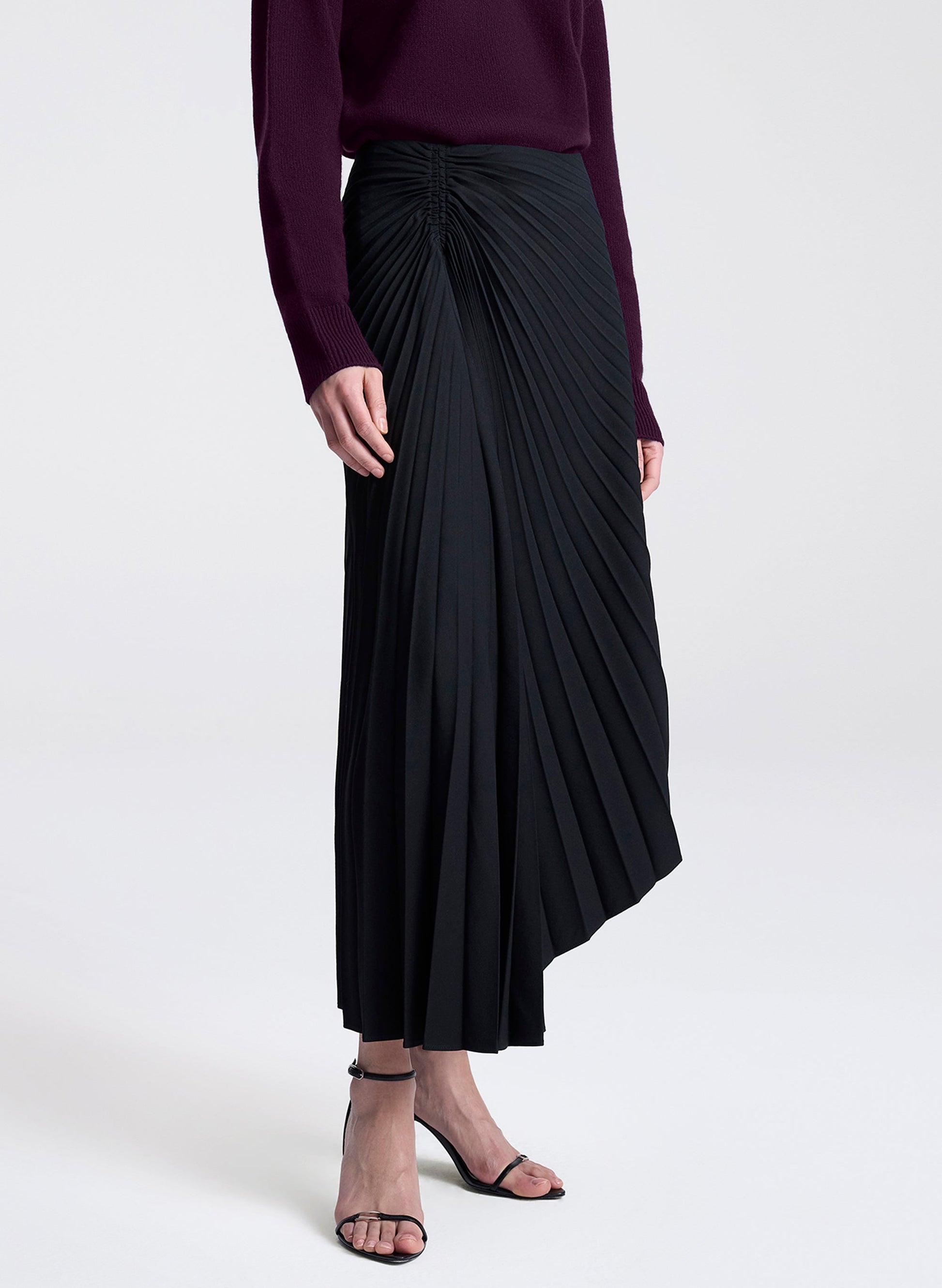 TRACY TAILORED MIDI SKIRT IN BLACK - Romi Boutique