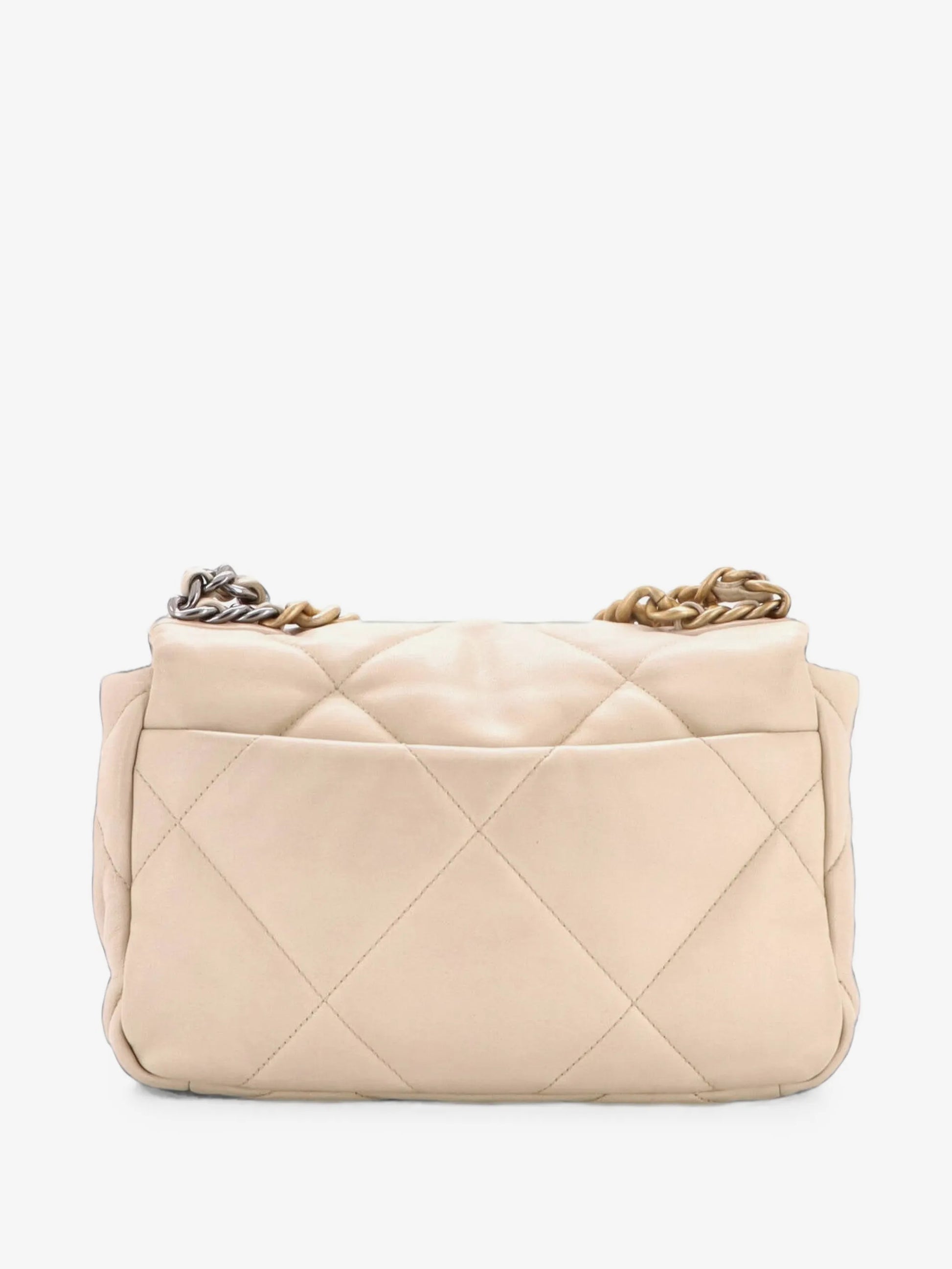 Chanel Chanel 19 Wallet on Chain at Romi Boutique